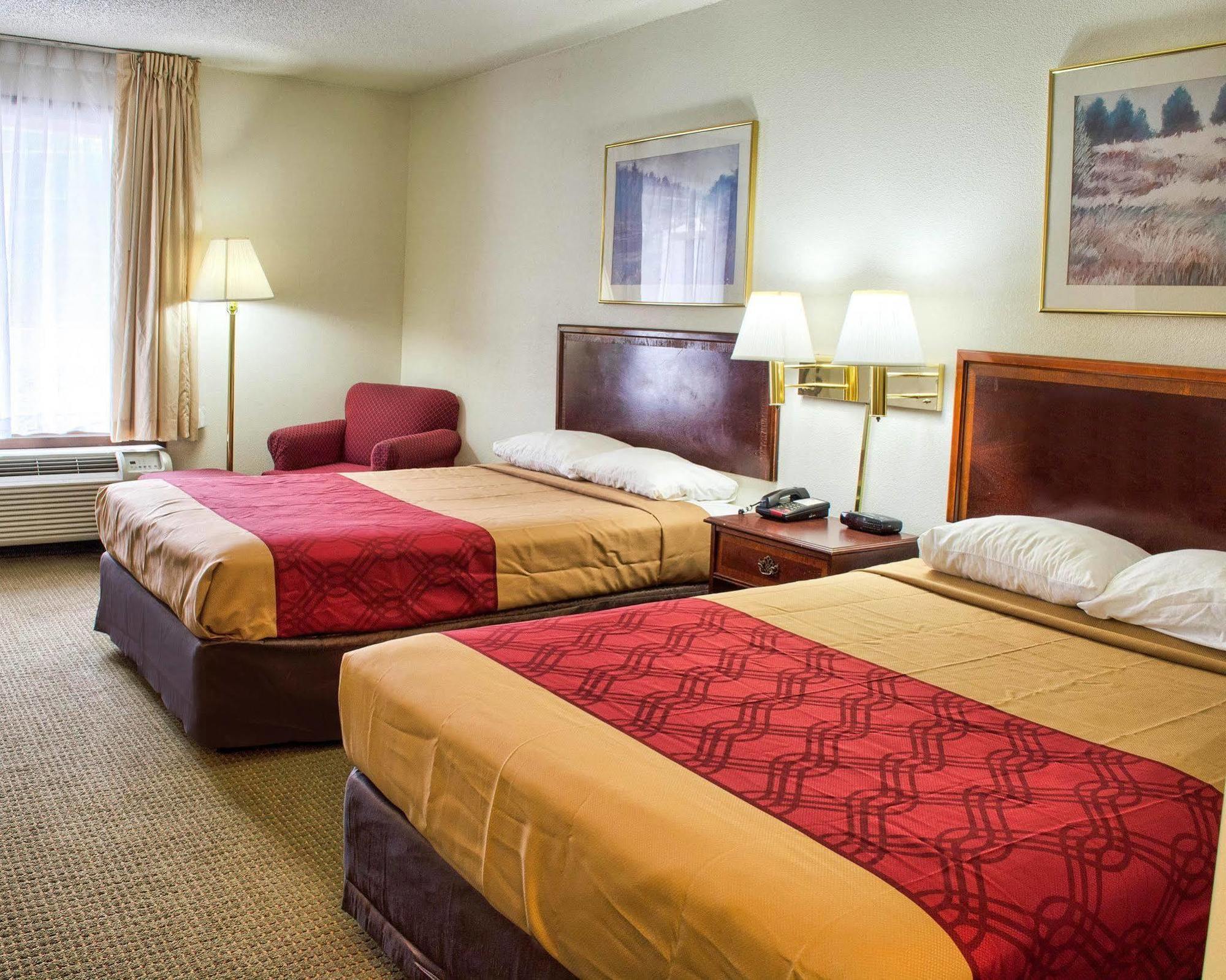 Econo Lodge Ричмънд Екстериор снимка